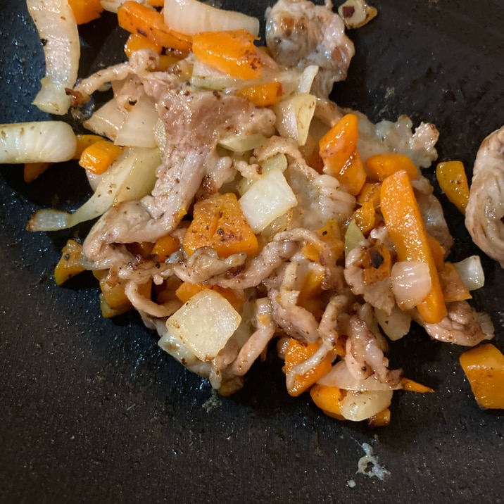 完了期〜☆1歳の娘が大喜び!豚肉と野菜のチーズ焼き